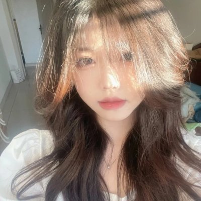 在他的阴影下